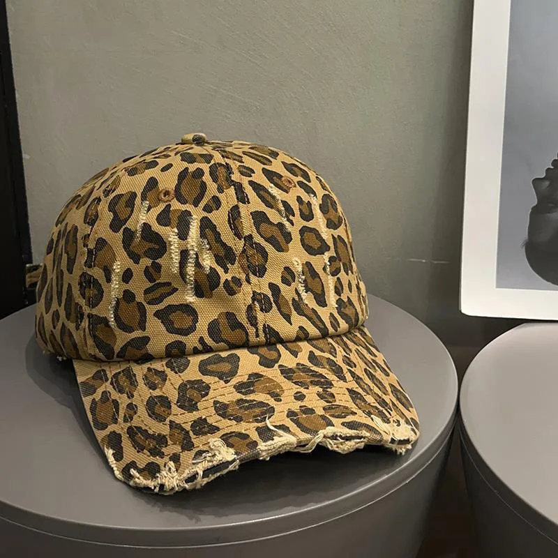 Trendy Unisex Leopard Print Baseball Cap, Stylish Round Top Hat for Outdoor Sun Protection Casual Lovers Ins Duckbill Cap - Image 3